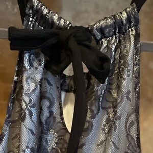 NWOT Black Ivory High Neck Lace Keyhole tie sleeveless blouse dressy cocktail  M